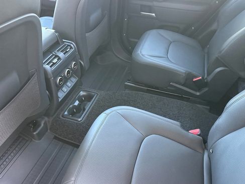 New 2026 Land Rover Defender 130 X-Dynamic SE AWD/4WD image 21