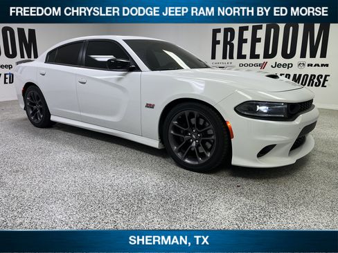 Used 2023 Dodge Charger Scat Pack w/ Plus Group image 3