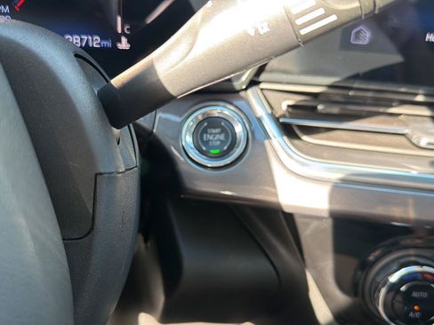 Used 2024 Chevrolet Trax ACTIV w/ Sunroof Package FWD image 12