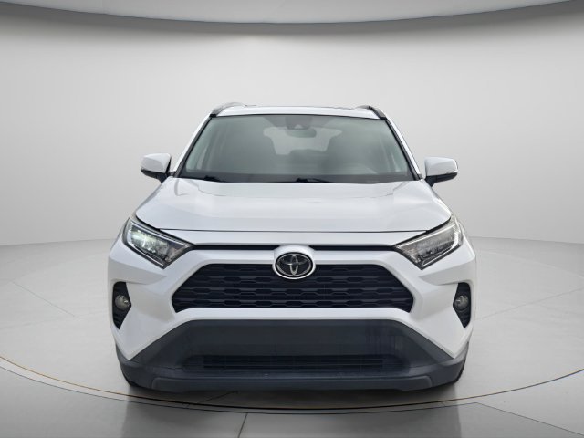 Used 2021 Toyota RAV4 XLE w/ Convenience Package FWD image 9
