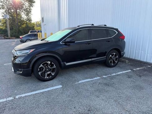 Used 2019 Honda CR-V Touring image 2