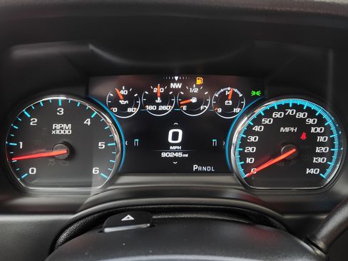 Used 2020 Chevrolet Tahoe Premier w/ Premier Plus Edition AWD/4WD image 23