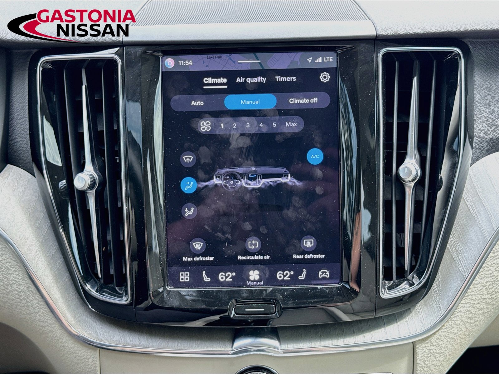 Used 2024 Volvo XC60 B5 Plus w/ Protection Package Premier AWD/4WD image 23