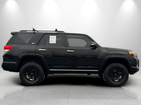 Used 2010 Toyota 4Runner SR5 w/ Premium Pkg w/Leather image 8