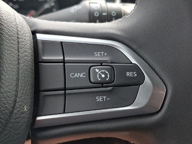 Used 2024 Jeep Compass Latitude AWD/4WD image 22