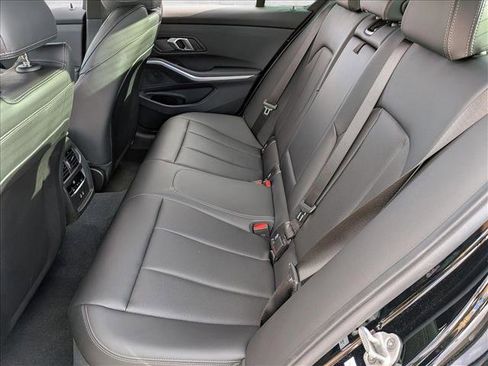 Used 2025 BMW 330i Sedan w/ Premium Package RWD image 20
