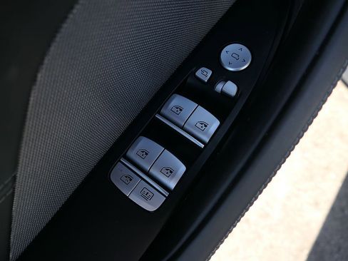 Used 2025 BMW M8 Competition w/ M Carbon Exterior Package AWD/4WD image 11