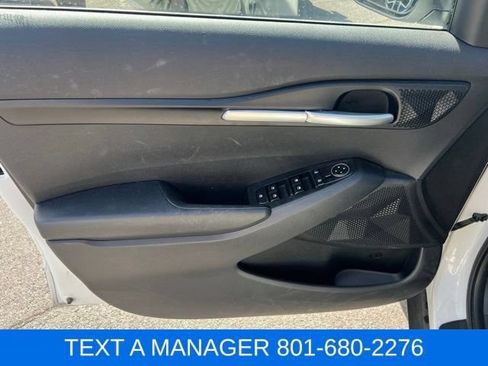 Used 2024 Kia Seltos LX AWD/4WD image 15