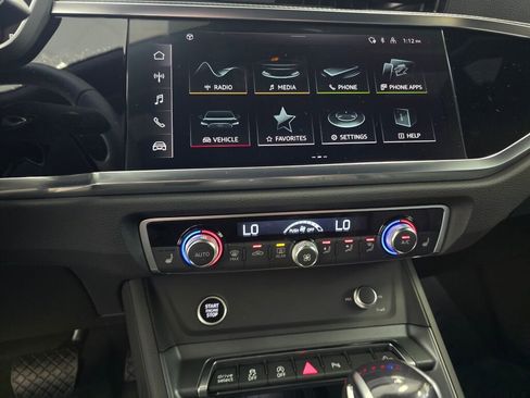 New 2025 Audi Q3 2.0T Premium image 15