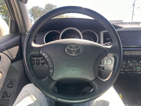 Used 2008 Toyota 4Runner Limited AWD/4WD image 32