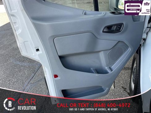 Used 2019 Ford Transit 250 130 Low Roof RWD image 29