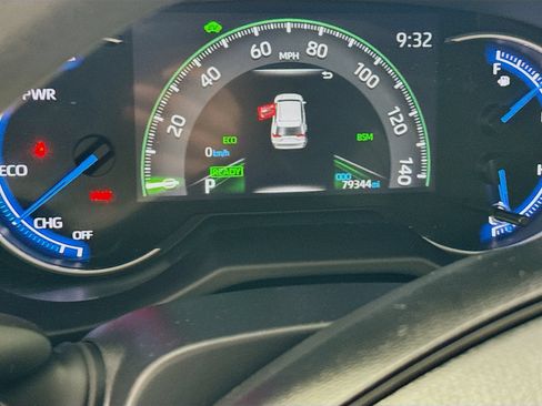 Used 2024 Toyota RAV4 XLE w/ Convenience Package AWD/4WD image 9