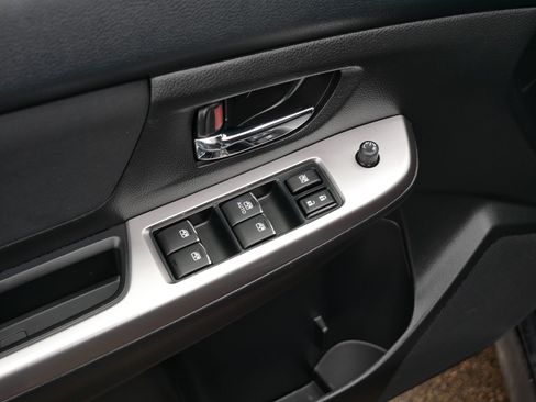 Used 2015 Subaru Crosstrek 2.0i Premium image 19