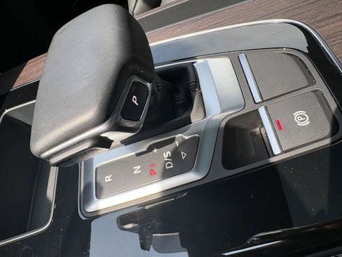 Certified 2022 Audi Q5 2.0T Prestige AWD/4WD image 18