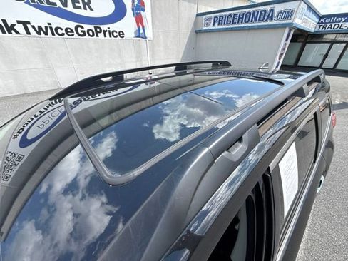 Used 2023 Subaru Ascent Touring AWD/4WD image 18