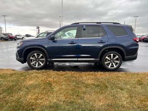 Used 2023 Honda Pilot Elite image 6