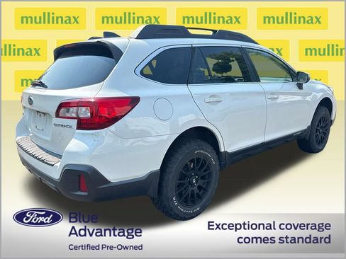 Used 2019 Subaru Outback 2.5i Premium AWD/4WD image 3