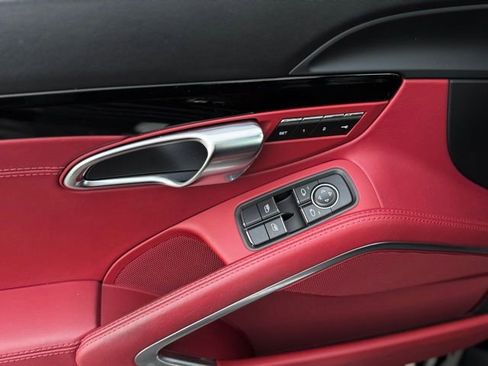 Used 2019 Porsche 911 Turbo image 14