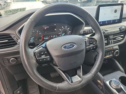 Used 2022 Ford Escape SE w/ Convenience Package image 30