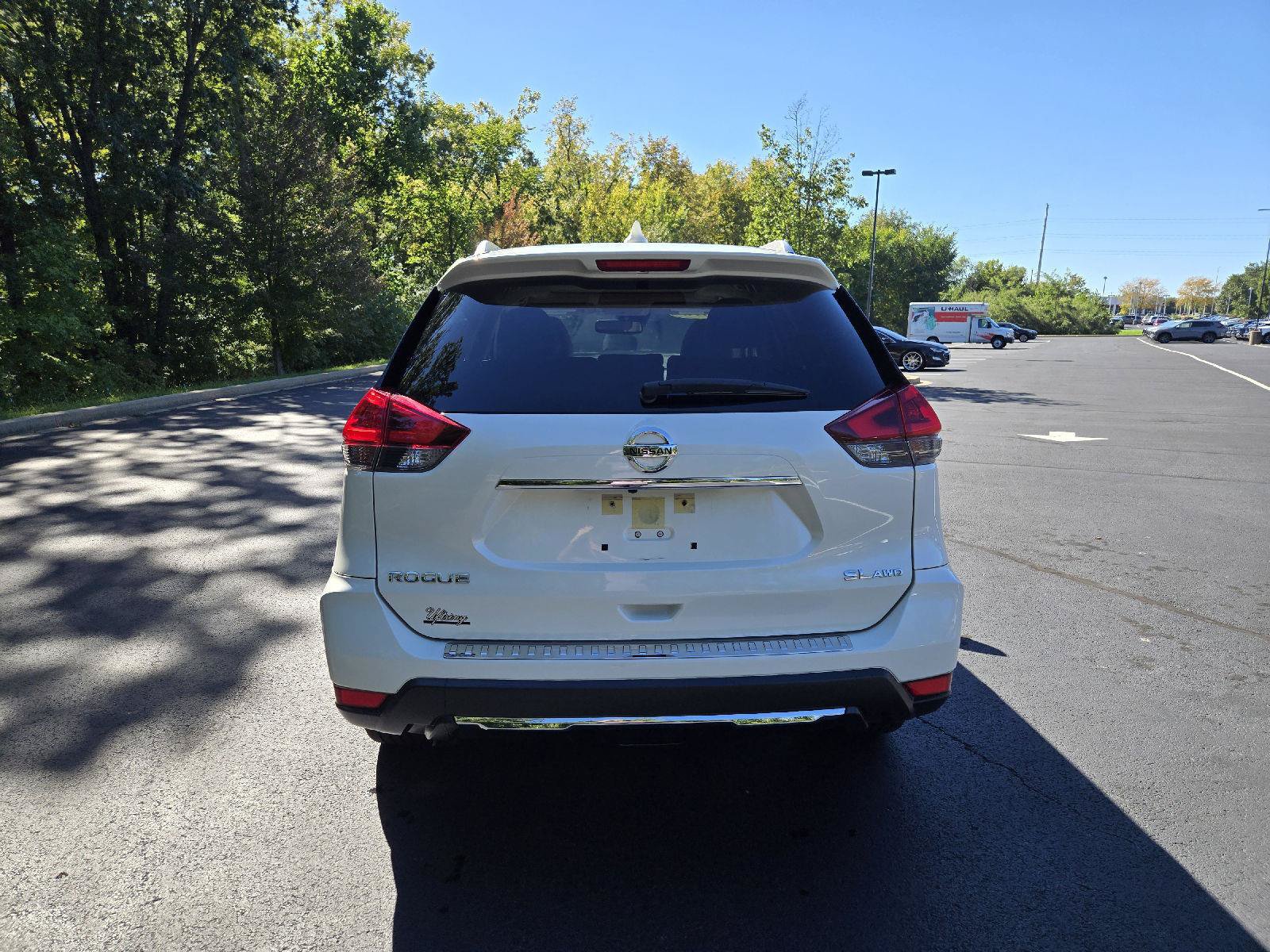 Used 2018 Nissan Rogue SL w/ Premium Package AWD/4WD image 8