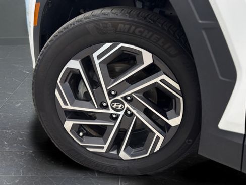 Used 2025 Hyundai Tucson Limited AWD/4WD image 39