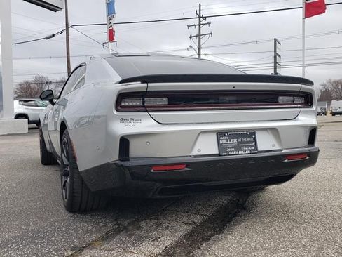 Used 2024 Dodge Charger Daytona Scat Pack w/ Plus Group AWD/4WD image 6