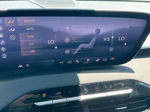 New 2026 Buick Enclave Preferred w/ Super Cruise Package AWD/4WD image 19