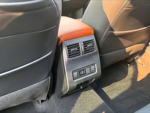 Used 2022 Mitsubishi Outlander SEL AWD/4WD image 32
