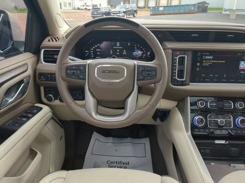 Used 2024 GMC Yukon XL Denali w/ Advanced Technology Package AWD/4WD image 16