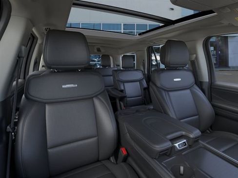 New 2026 Ford Expedition Platinum w/ Driver's Package AWD/4WD image 10