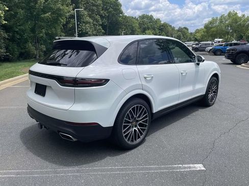 Used 2023 Porsche Cayenne AWD/4WD image 30