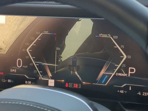 Used 2024 BMW i7 xDrive60 image 27