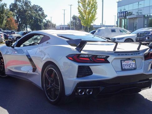 Used 2022 Chevrolet Corvette Stingray Coupe w/ Z51 Performance Package image 14