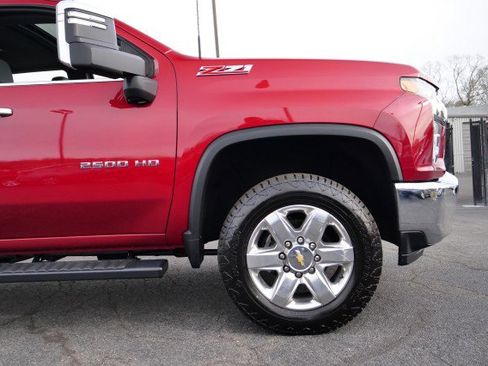 Used 2021 Chevrolet Silverado 2500 LTZ w/ LTZ Premium Package image 45