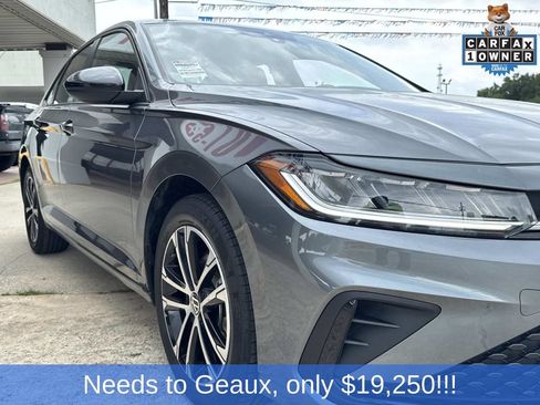 Used 2025 Volkswagen Jetta Sport FWD image 18
