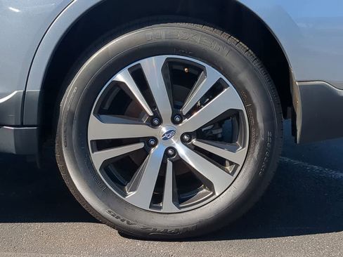 Used 2019 Subaru Outback 2.5i Limited image 14