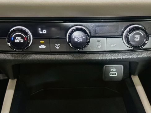 Used 2023 Honda HR-V LX image 22