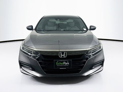 Used 2019 Honda Accord Sport image 2