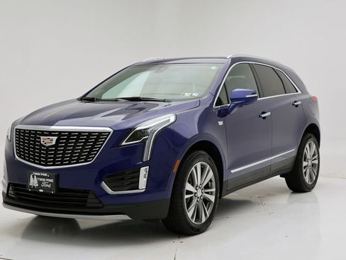 Used 2025 Cadillac XT5 Premium Luxury image 4