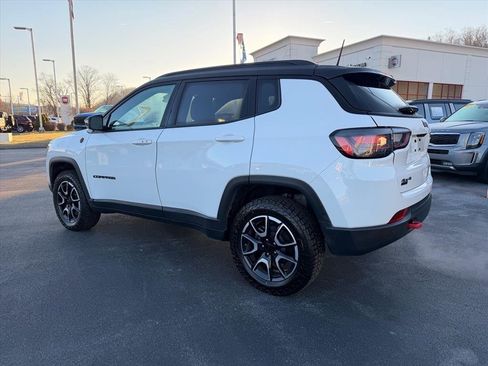 Used 2024 Jeep Compass Trailhawk w/ Trailhawk Elite Group image 7