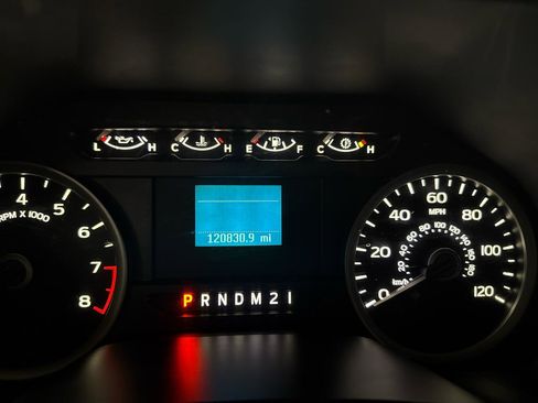 Used 2018 Ford F150 XLT image 7