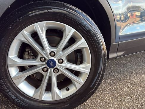 Used 2018 Ford Escape SE w/ SE Sync 3 Package FWD image 29