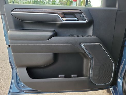 Used 2024 GMC Sierra 1500 Elevation image 23