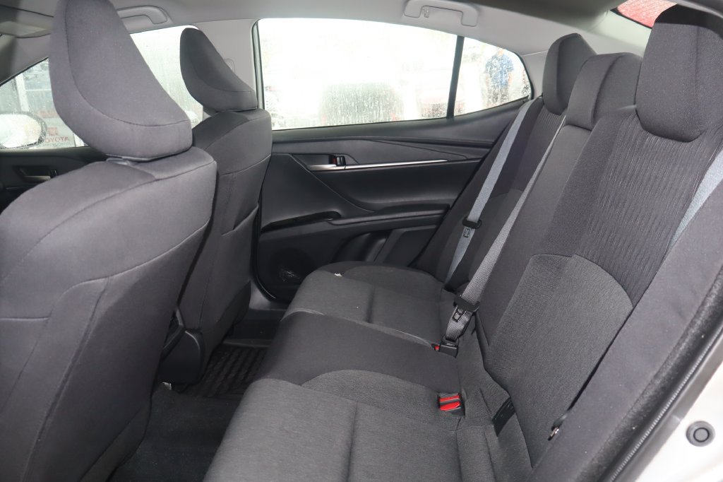 Used 2026 Toyota Camry LE FWD image 32