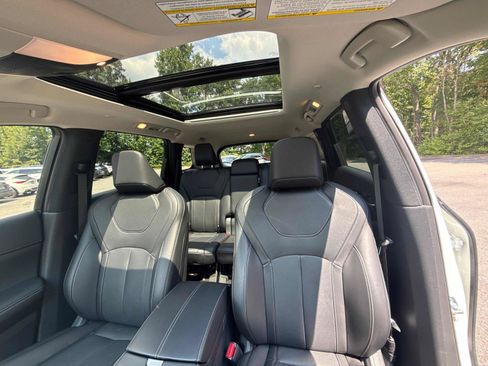 Used 2025 INFINITI QX60 Pure FWD image 24
