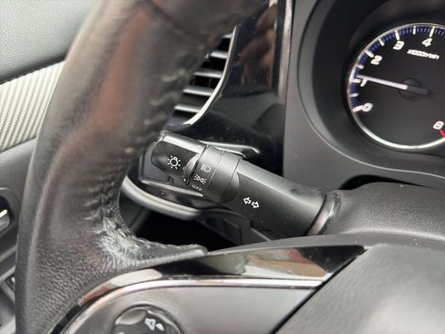 Used 2017 Mitsubishi Outlander ES image 26