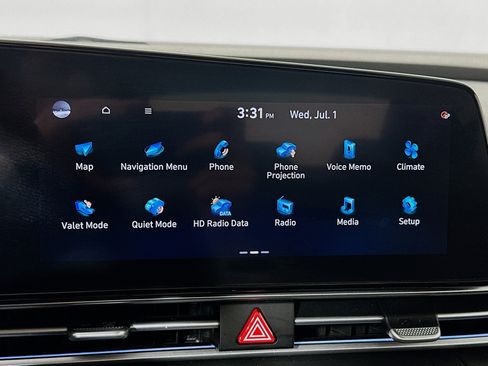 Certified 2024 Hyundai Elantra SEL FWD image 15