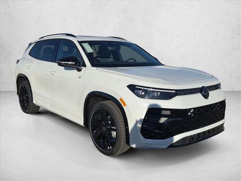 New 2026 Volkswagen Tiguan SE R-Line image 7