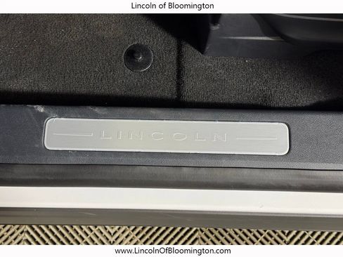 New 2026 Lincoln Aviator AWD image 24