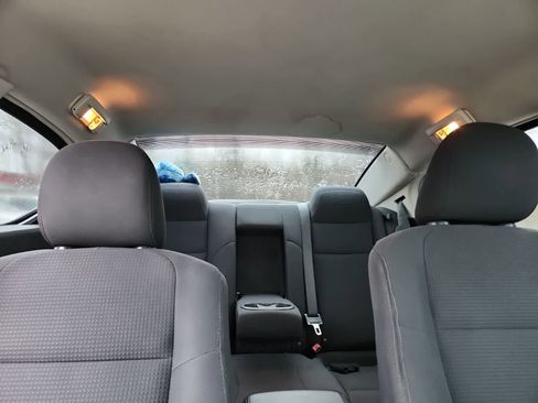 Used 2010 Dodge Charger SXT image 19